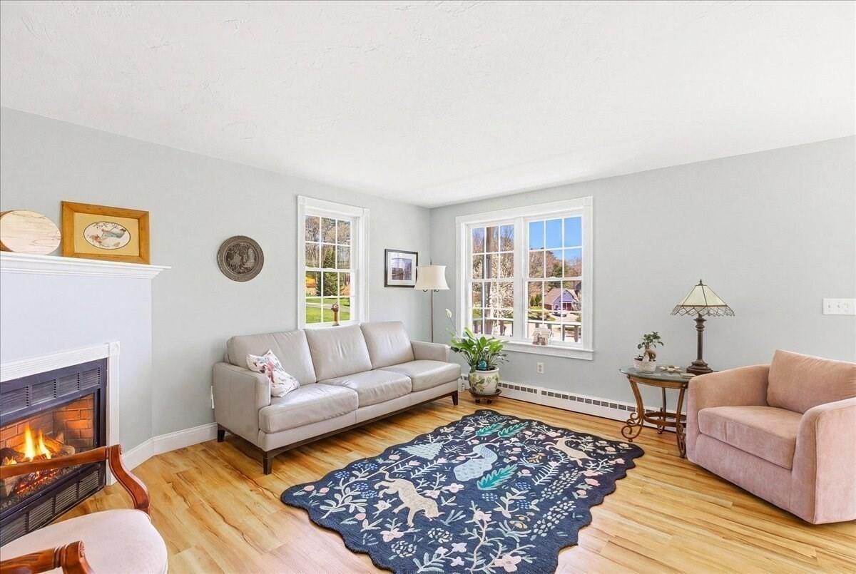 18 White Violet Lane Plymouth MA 02360