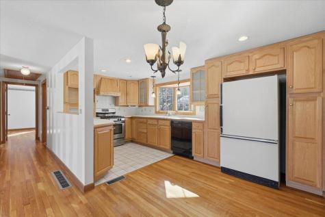 71 Clifford Street Yarmouth MA 02664