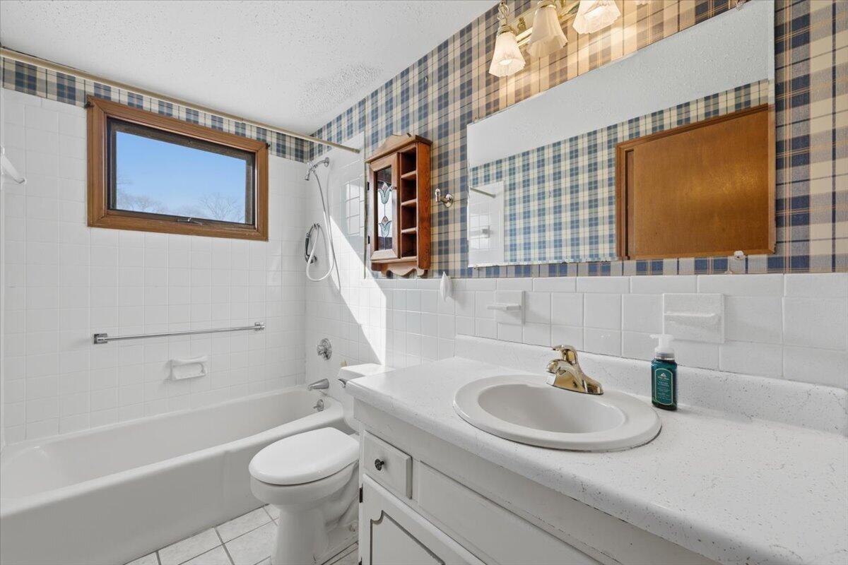 71 Clifford Street Yarmouth MA 02664