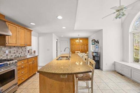 8 Telegraph Hill Road Sandwich MA 02563