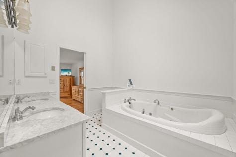 8 Telegraph Hill Road Sandwich MA 02563