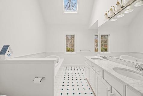 8 Telegraph Hill Road Sandwich MA 02563