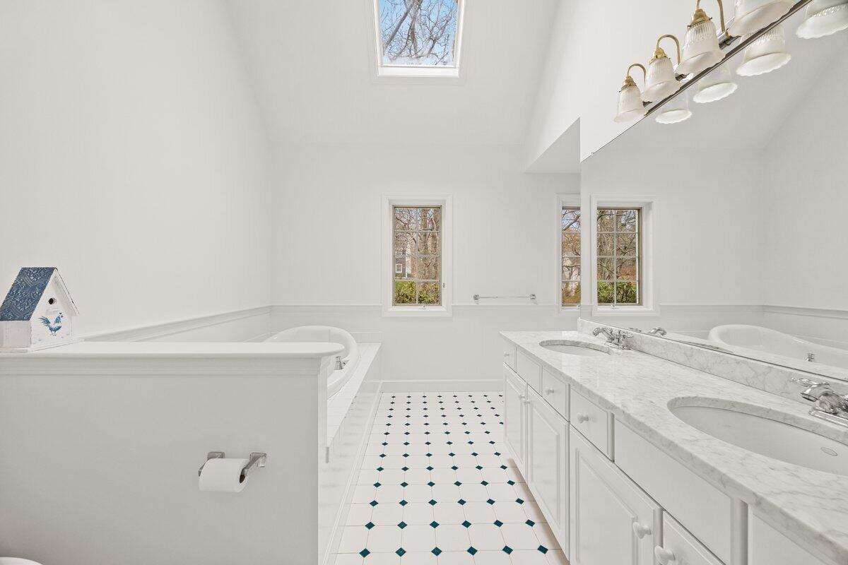 8 Telegraph Hill Road Sandwich MA 02563