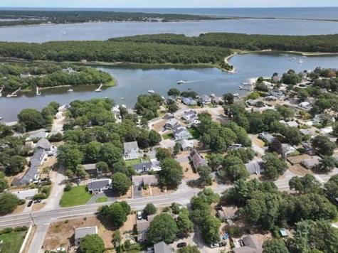 15 Ingleside Drive Falmouth MA 02536