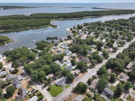 15 Ingleside Drive Falmouth MA 02536