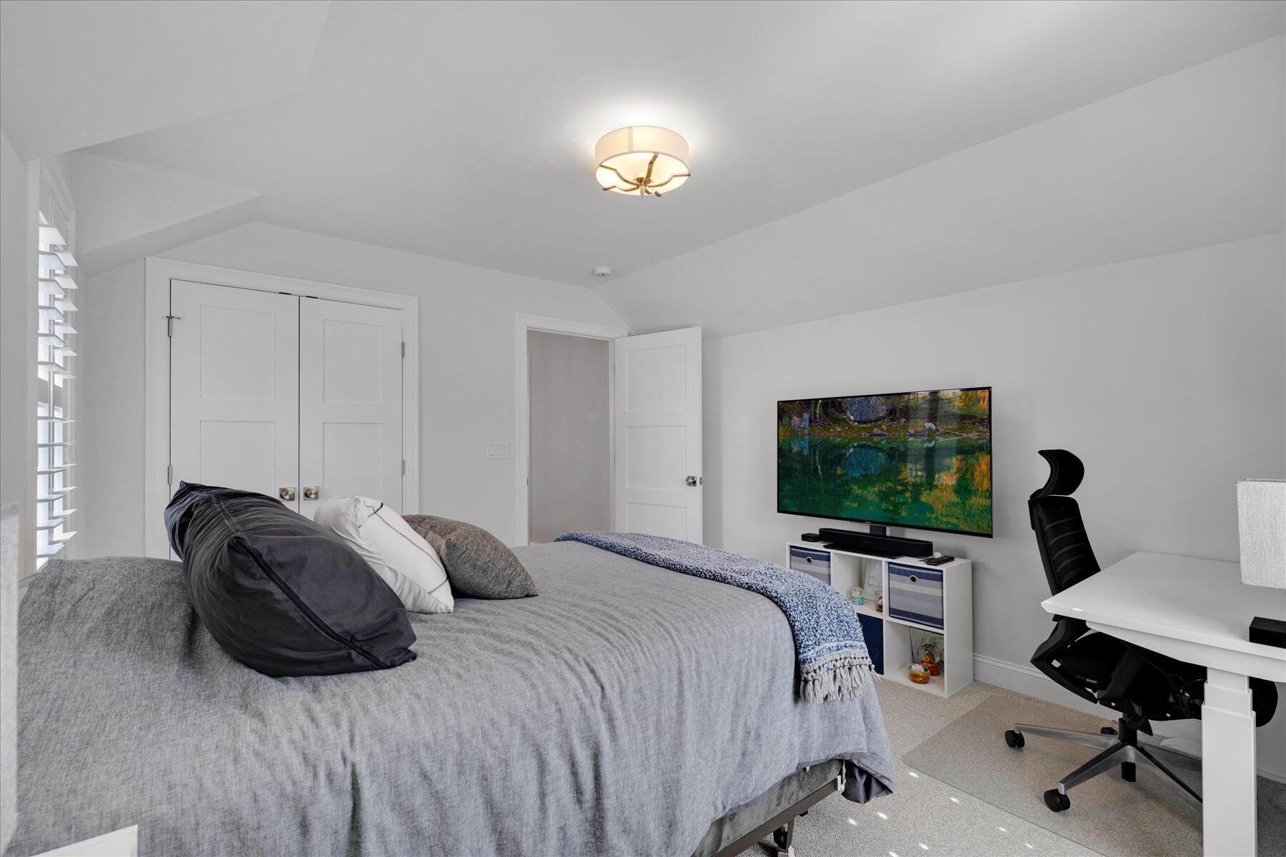 4 Cobblestone Circle Mashpee MA 02649