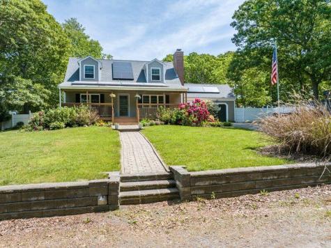 3 Windmill Road Bourne MA 02532