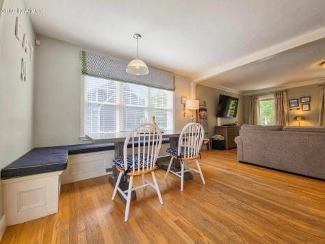 171 Captain Allen Way Whitman MA 02382