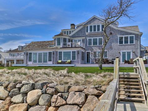 8 Jessie's Lane Yarmouth MA 02664
