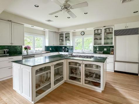 31 Josiah Sachem Way West Tisbury MA 02575