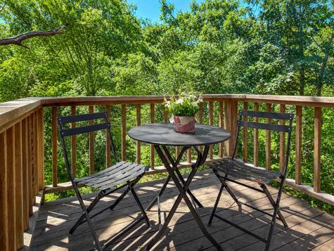 31 Josiah Sachem Way West Tisbury MA 02575