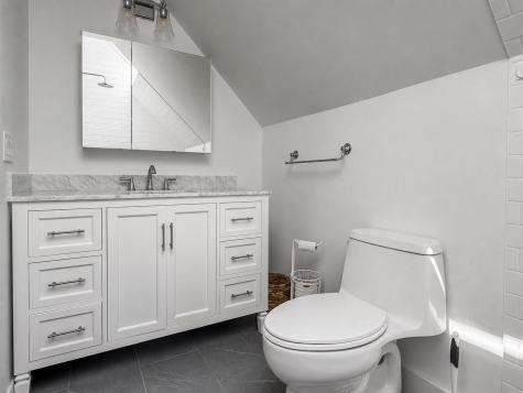 31 Josiah Sachem Way West Tisbury MA 02575