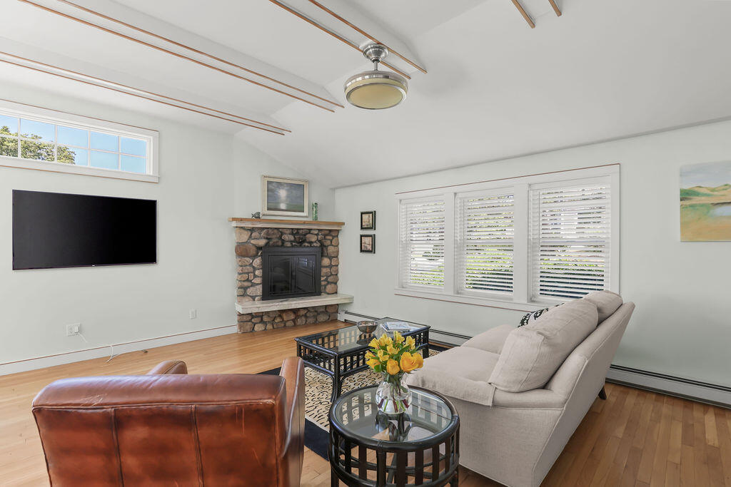 20 Burg Avenue Sandwich MA 02563