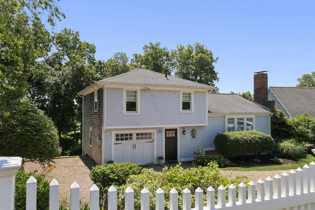 20 Burg Avenue Sandwich MA 02563
