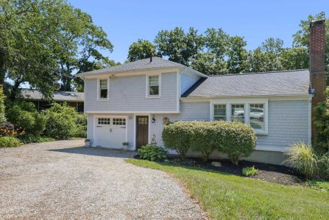 20 Burg Avenue Sandwich MA 02563