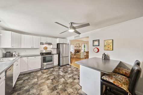 21 Colony Avenue Buzzards Bay MA 02532