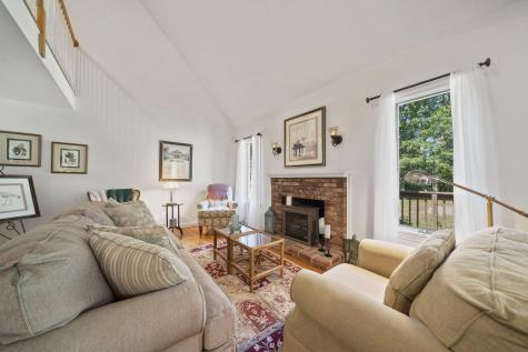 21 Colony Avenue Buzzards Bay MA 02532