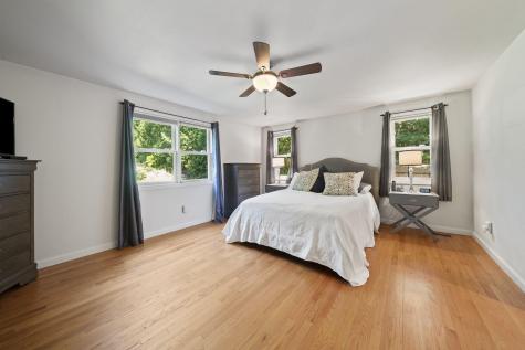 21 Colony Avenue Buzzards Bay MA 02532