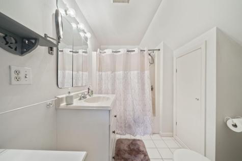 21 Colony Avenue Buzzards Bay MA 02532