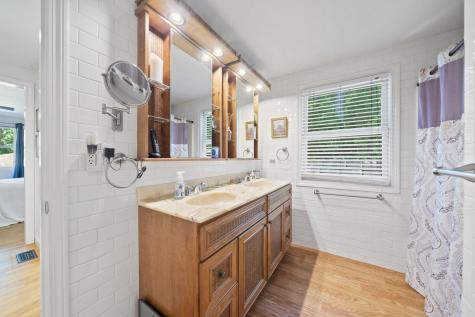 21 Colony Avenue Buzzards Bay MA 02532