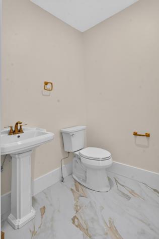 152 Central Avenue East Falmouth MA 02536