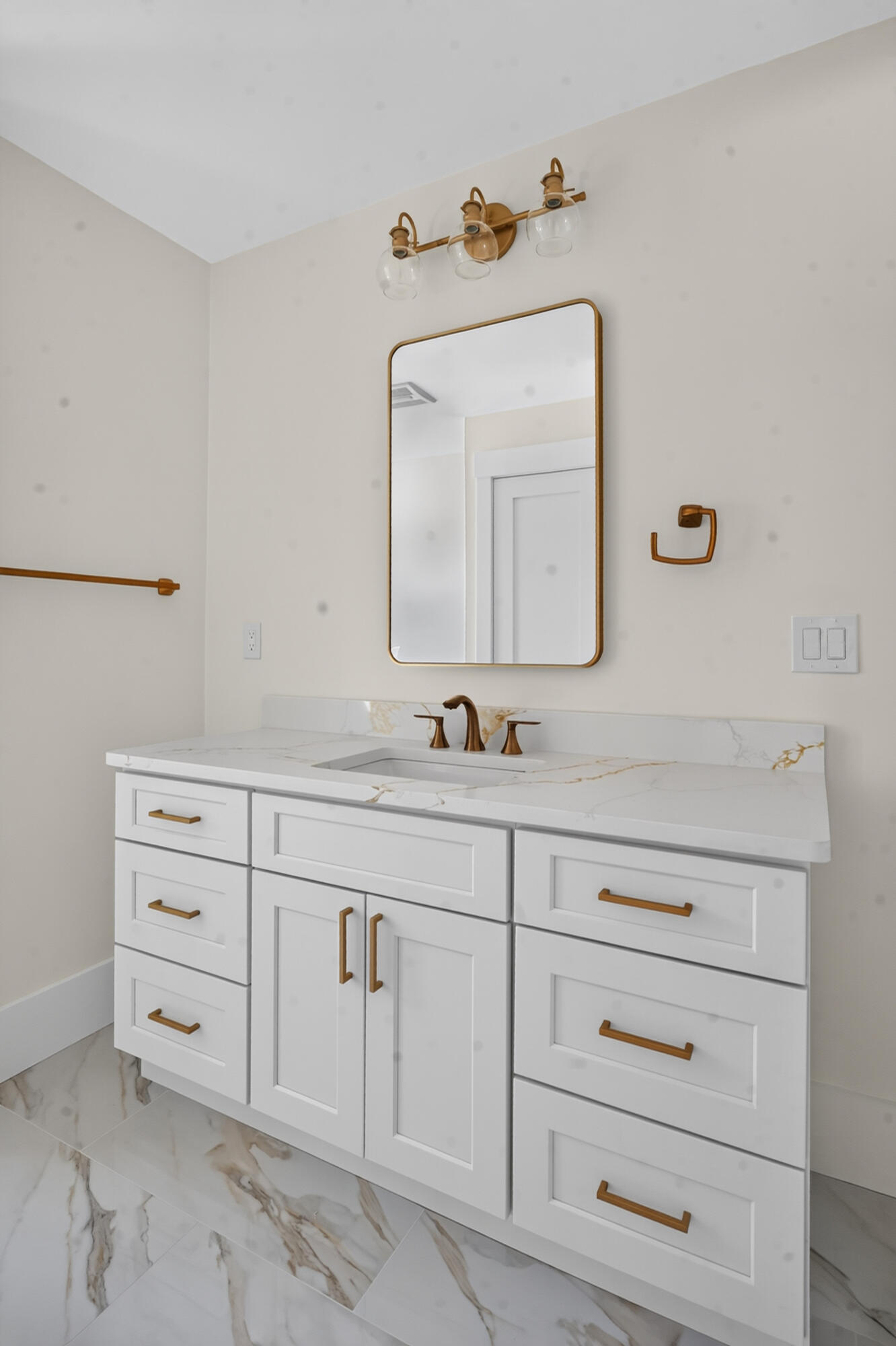152 Central Avenue East Falmouth MA 02536