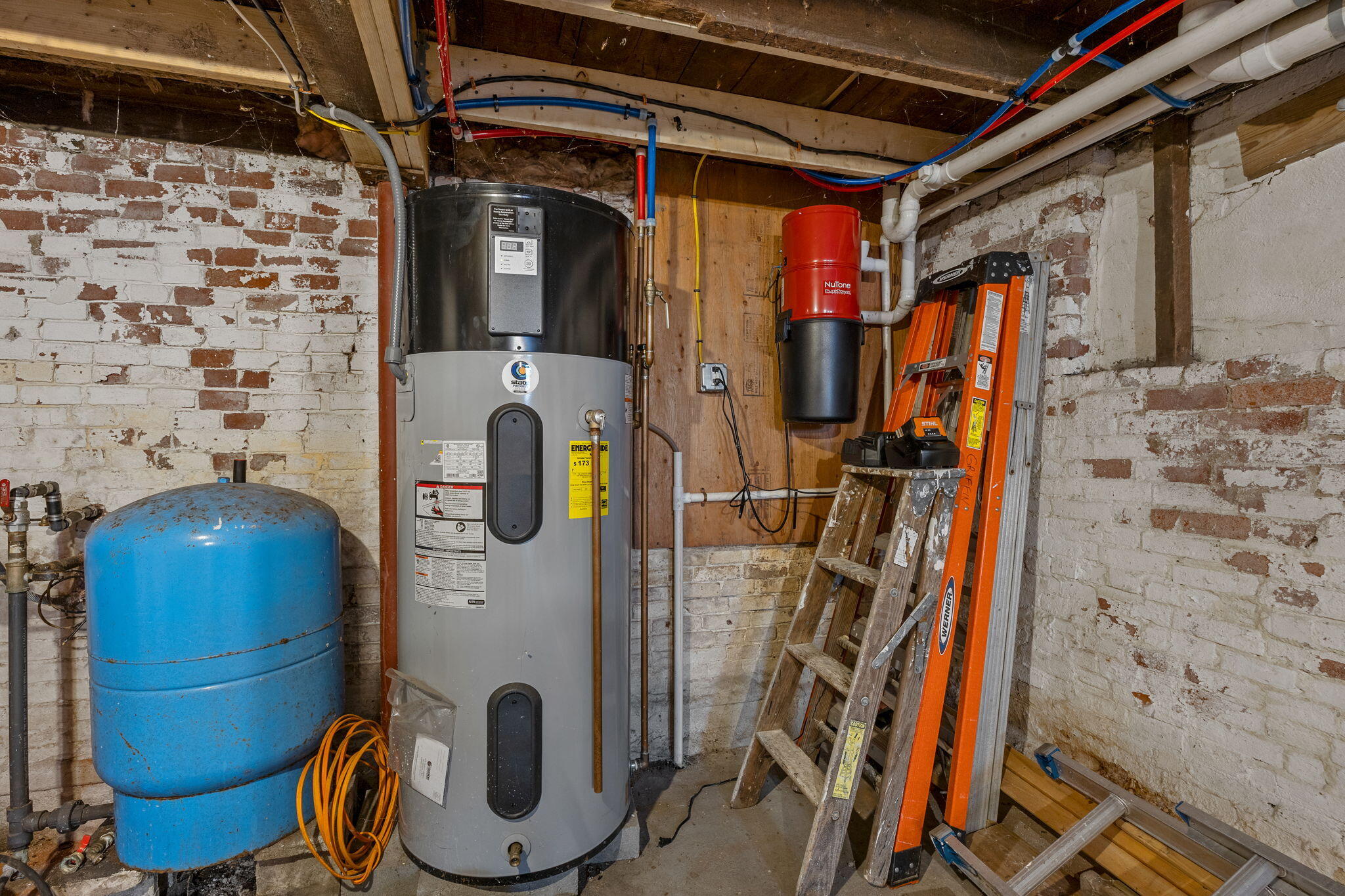 7 Kings Way Provincetown MA 02657