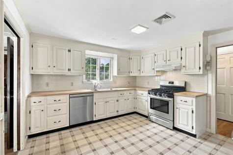 109 Greenland Circle Dennis MA 02638