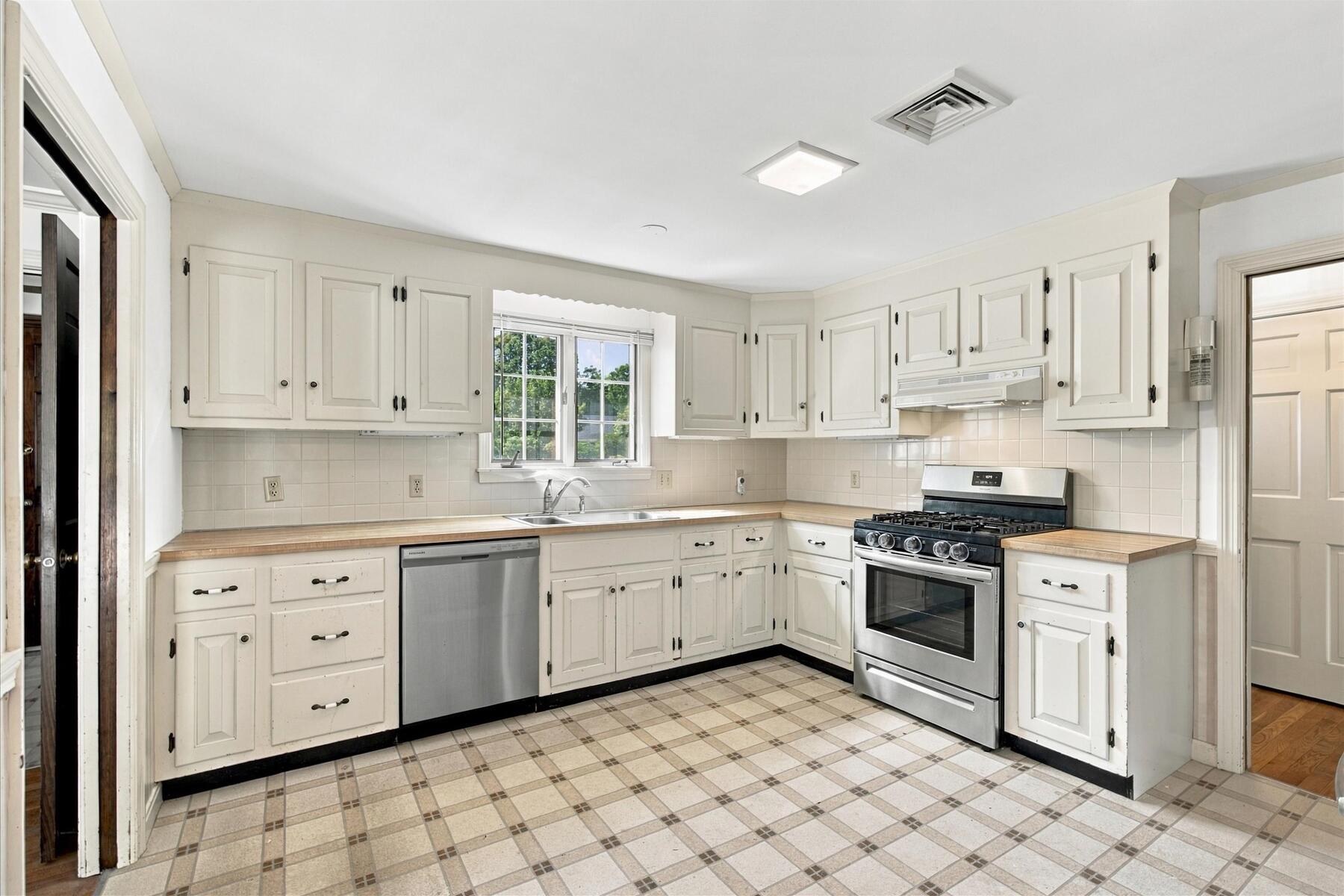 109 Greenland Circle Dennis MA 02638