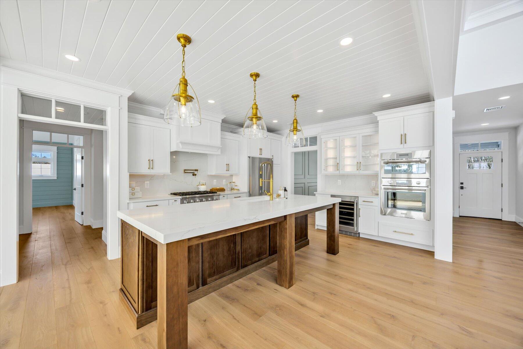 48 Country Club Lane Mashpee MA 02649