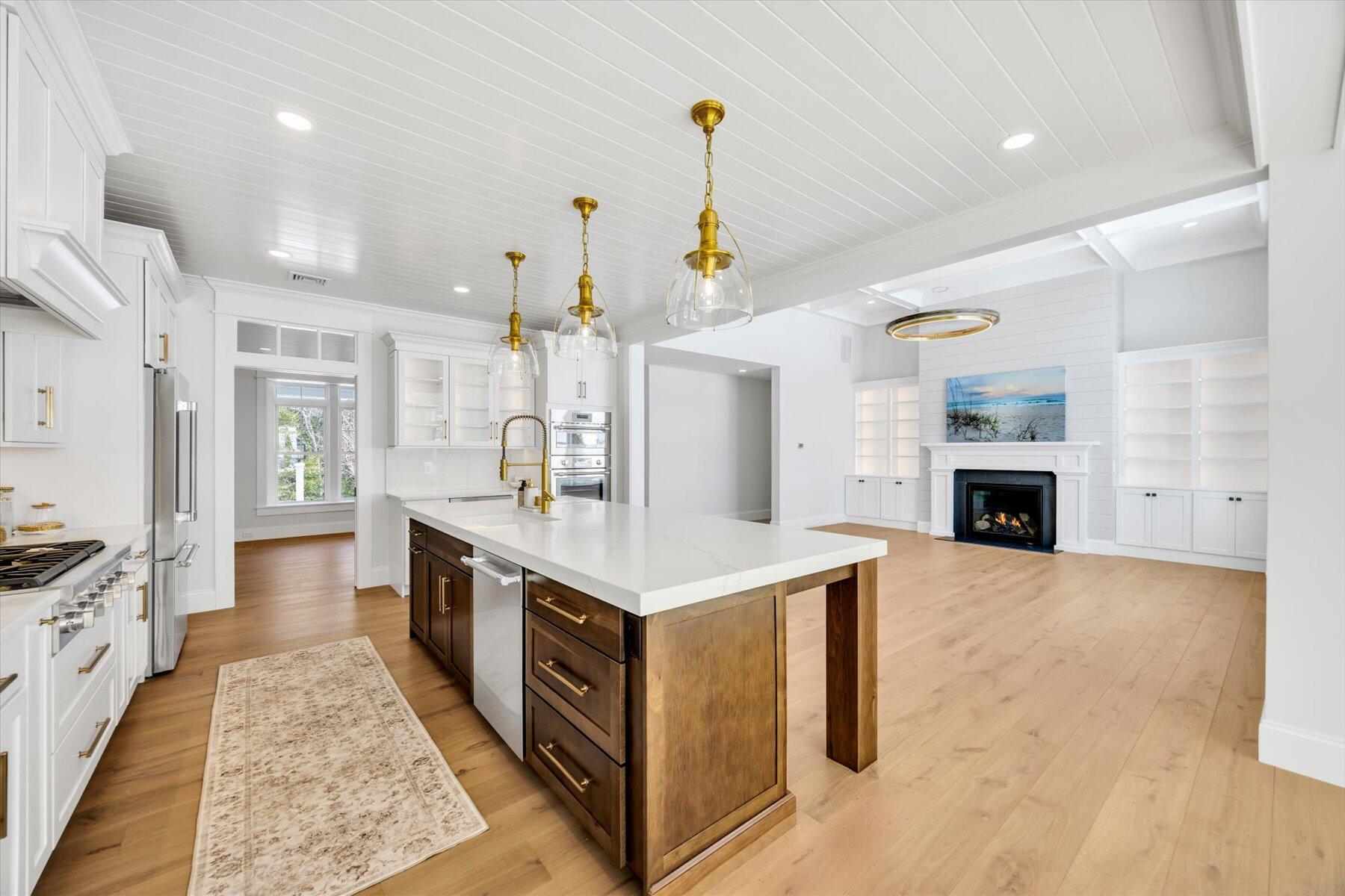 48 Country Club Lane Mashpee MA 02649