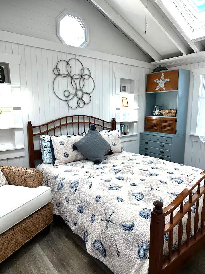 230 Old Wharf Dennis MA 02639