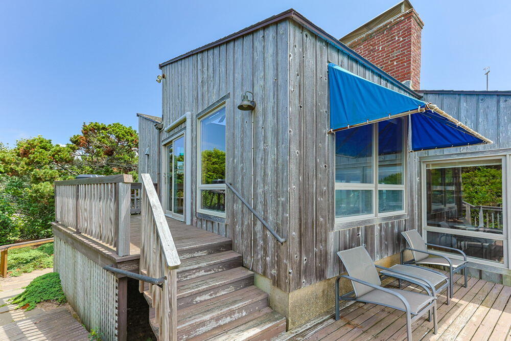 23 Crestview Circle Truro MA 02666