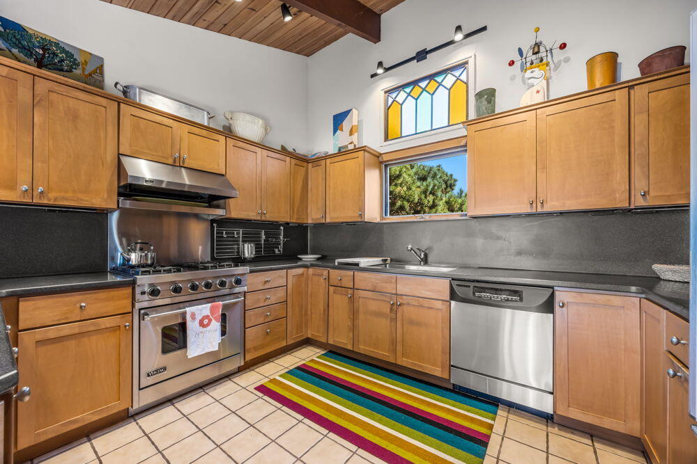 23 Crestview Circle Truro MA 02666