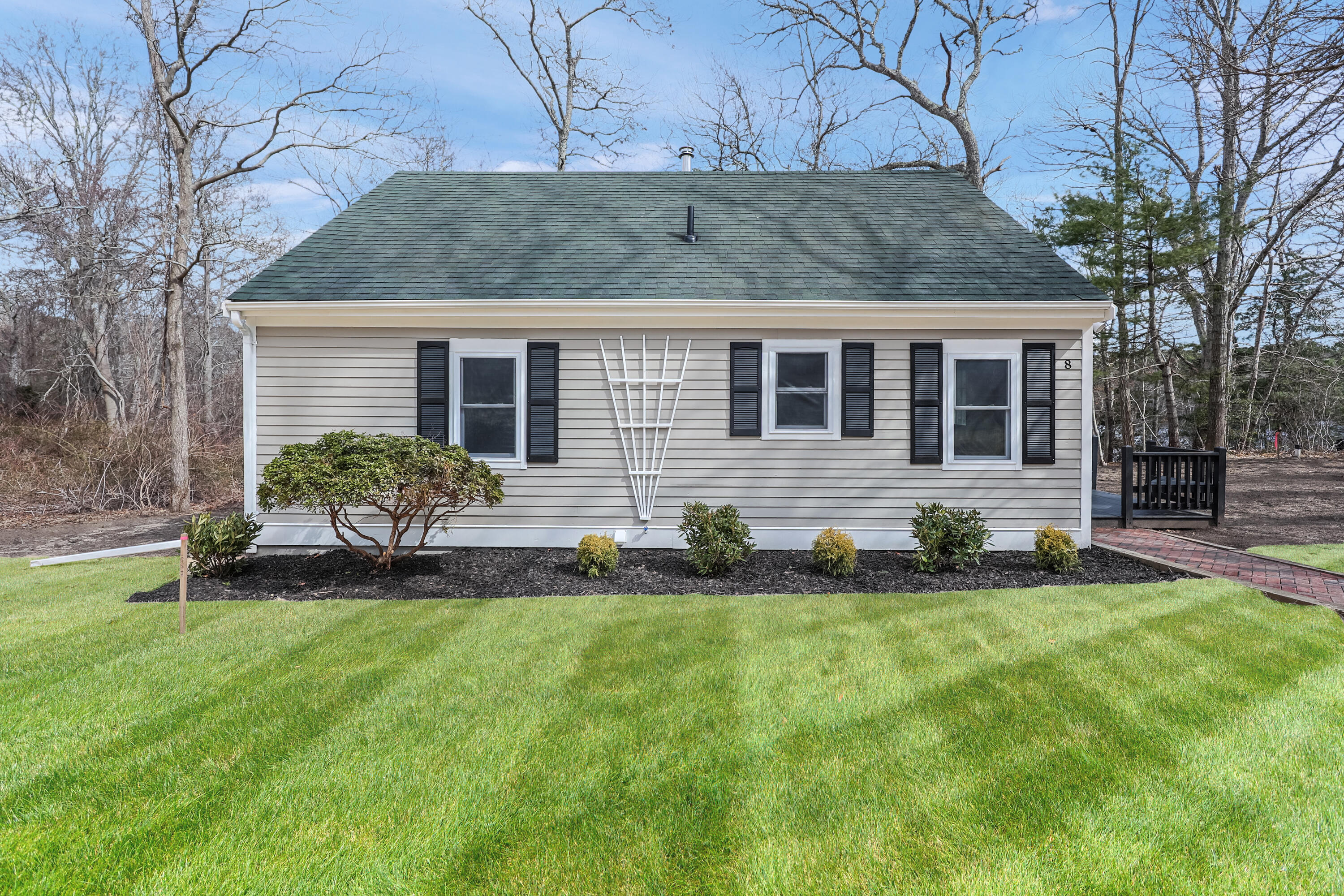 8 Shallow Pond Lane Falmouth MA 02536