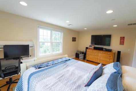 10 Indian Pond Point Marstons Mills MA 02648