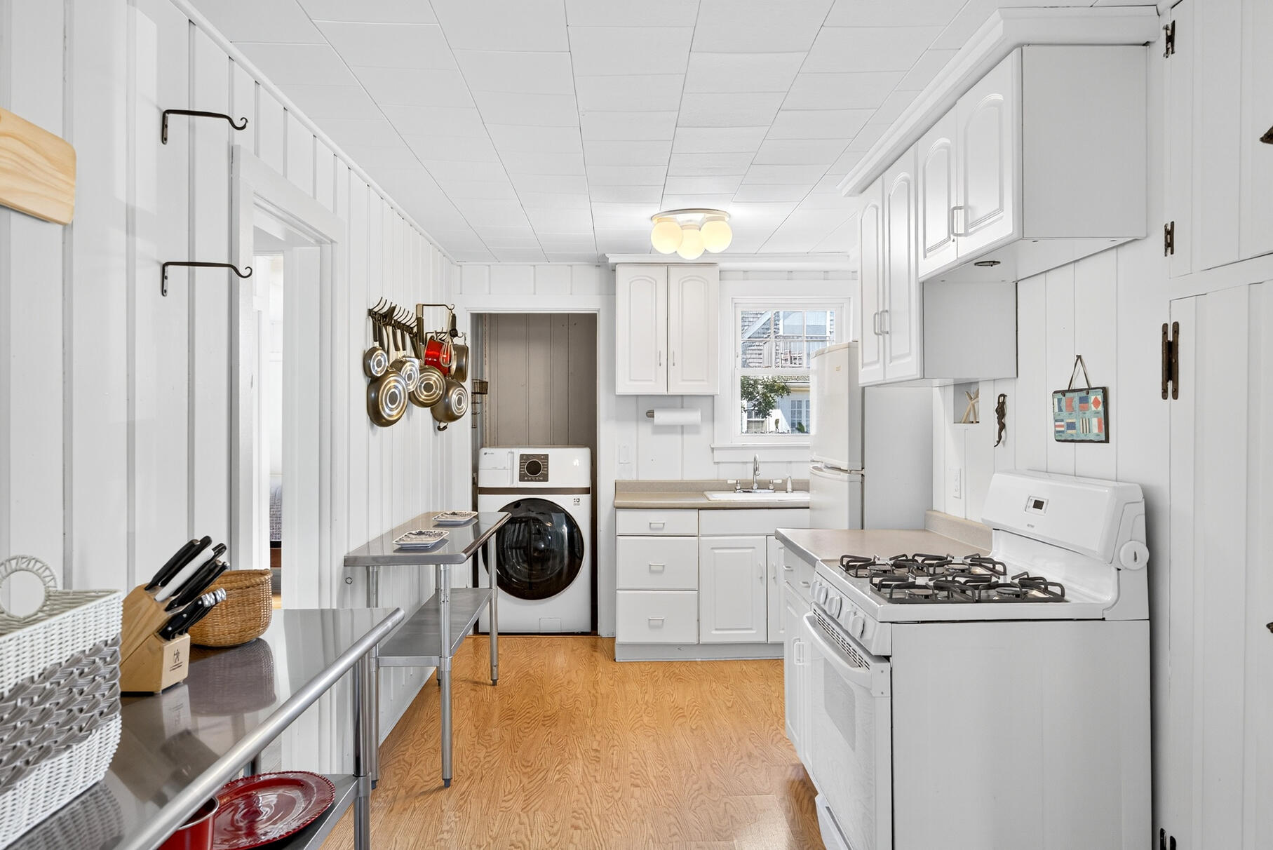 27 Sycamore Street Falmouth MA 02536