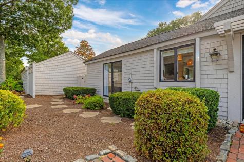 59 Mashie Circle Mashpee MA 02649