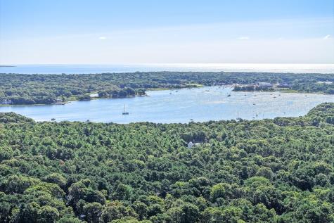 107 S Abbey Gate Barnstable MA 02635