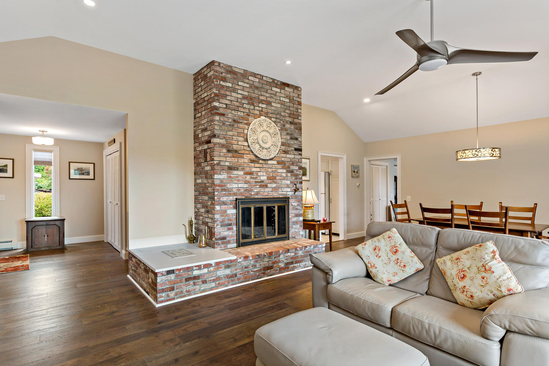 107 Abbey Gate Cotuit MA 02635