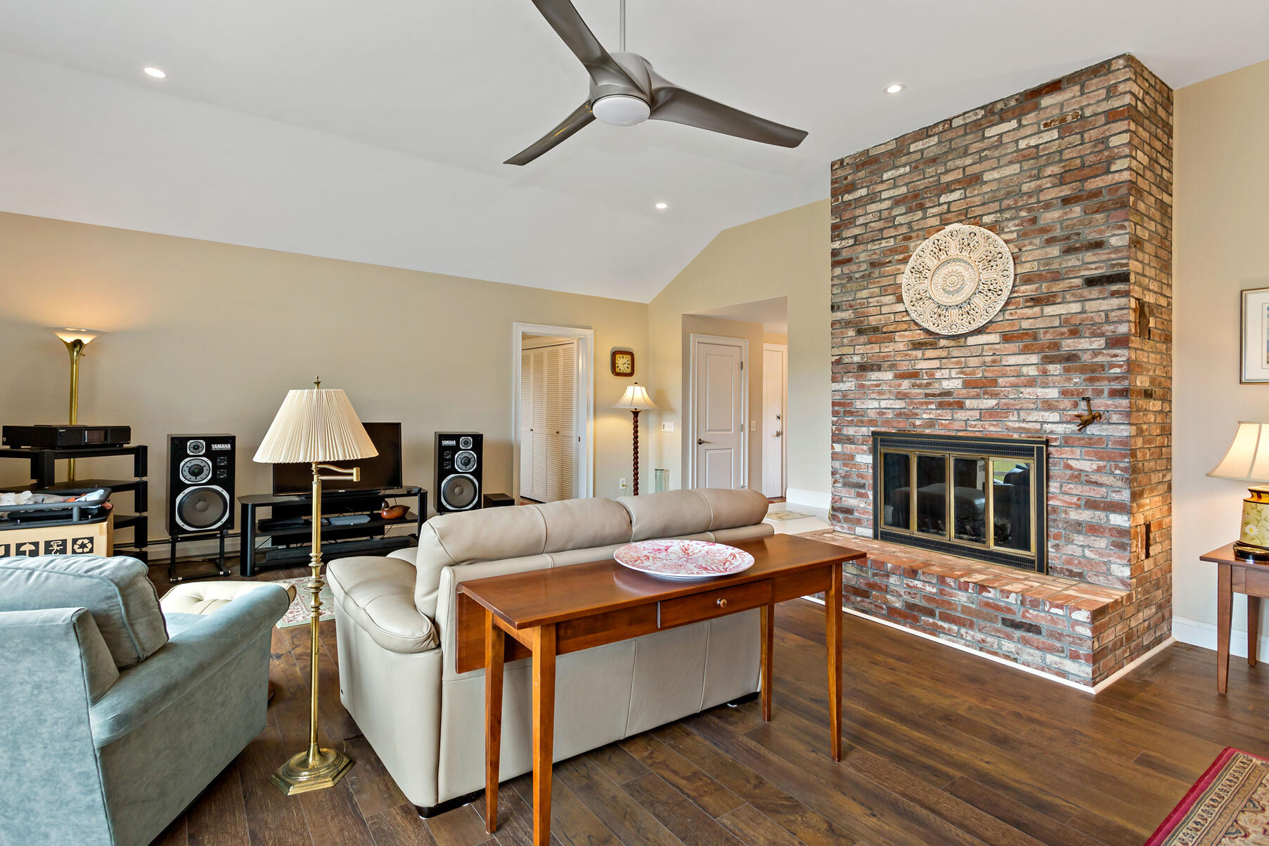 107 Abbey Gate Cotuit MA 02635
