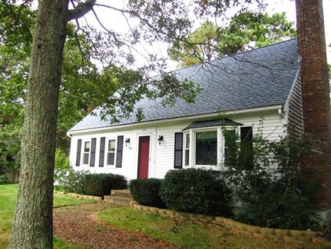 27 Pequot Road Mashpee MA 02649
