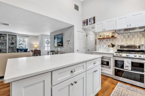 9 Washburn Place Dennis MA 02641