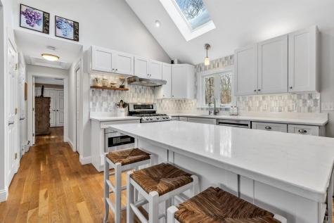 9 Washburn Place Dennis MA 02641