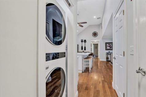 9 Washburn Place Dennis MA 02641