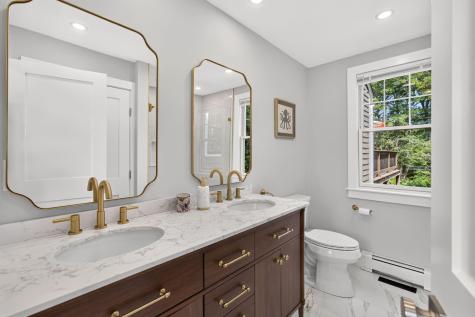 72 Hathaway Road Osterville MA 02655