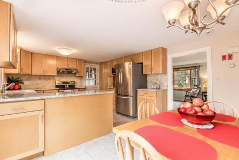 9 Mansfield Avenue Barnstable MA 02648