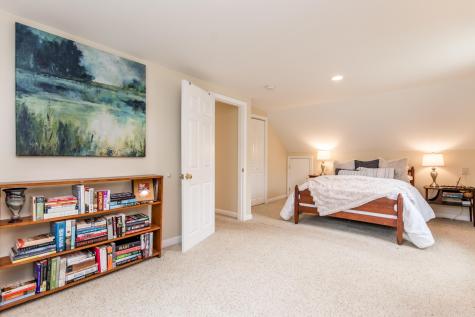 9 Mansfield Avenue Barnstable MA 02648