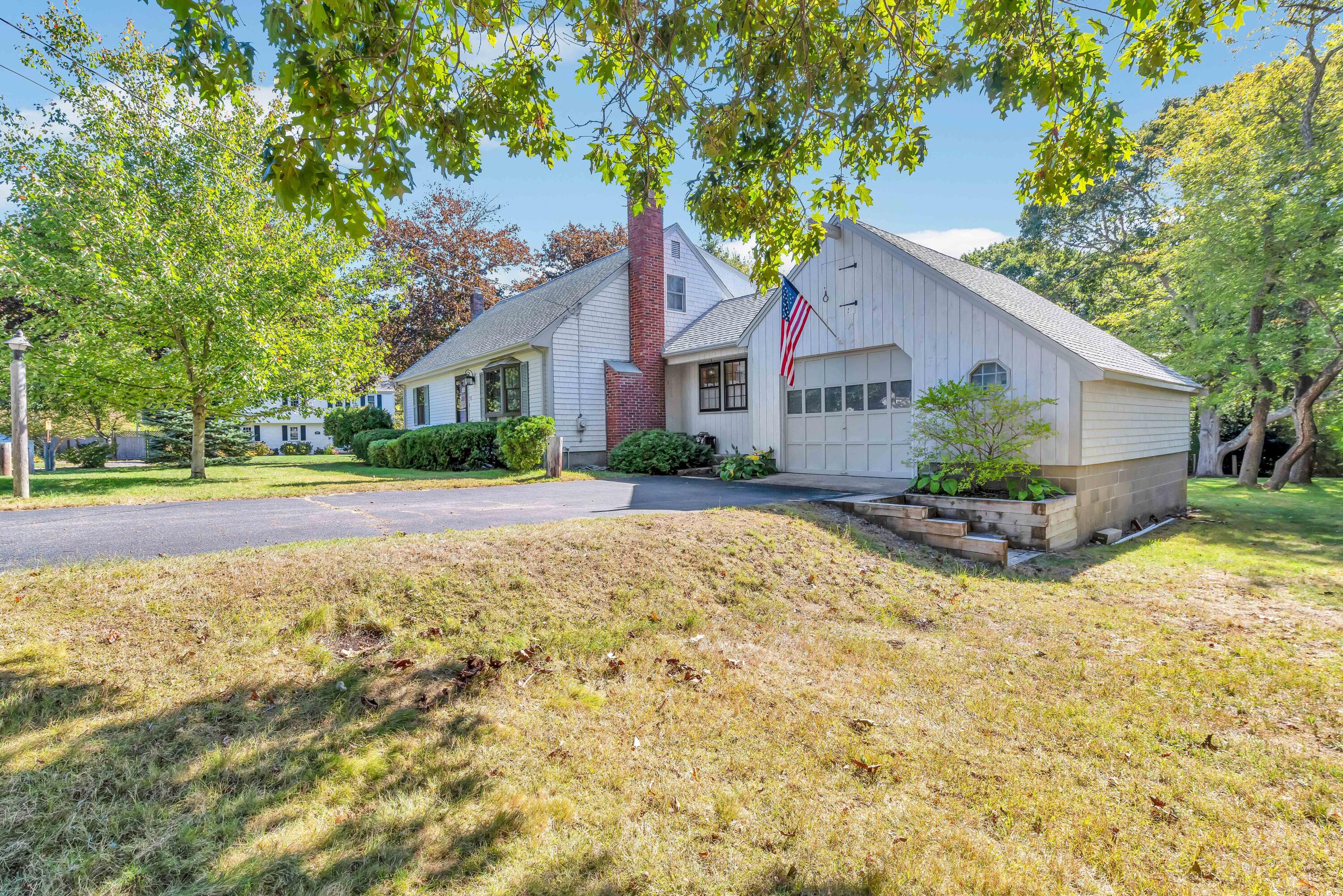 9 Mansfield Avenue Barnstable MA 02648