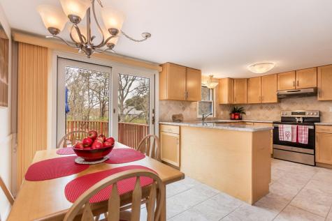 9 Mansfield Avenue Barnstable MA 02648